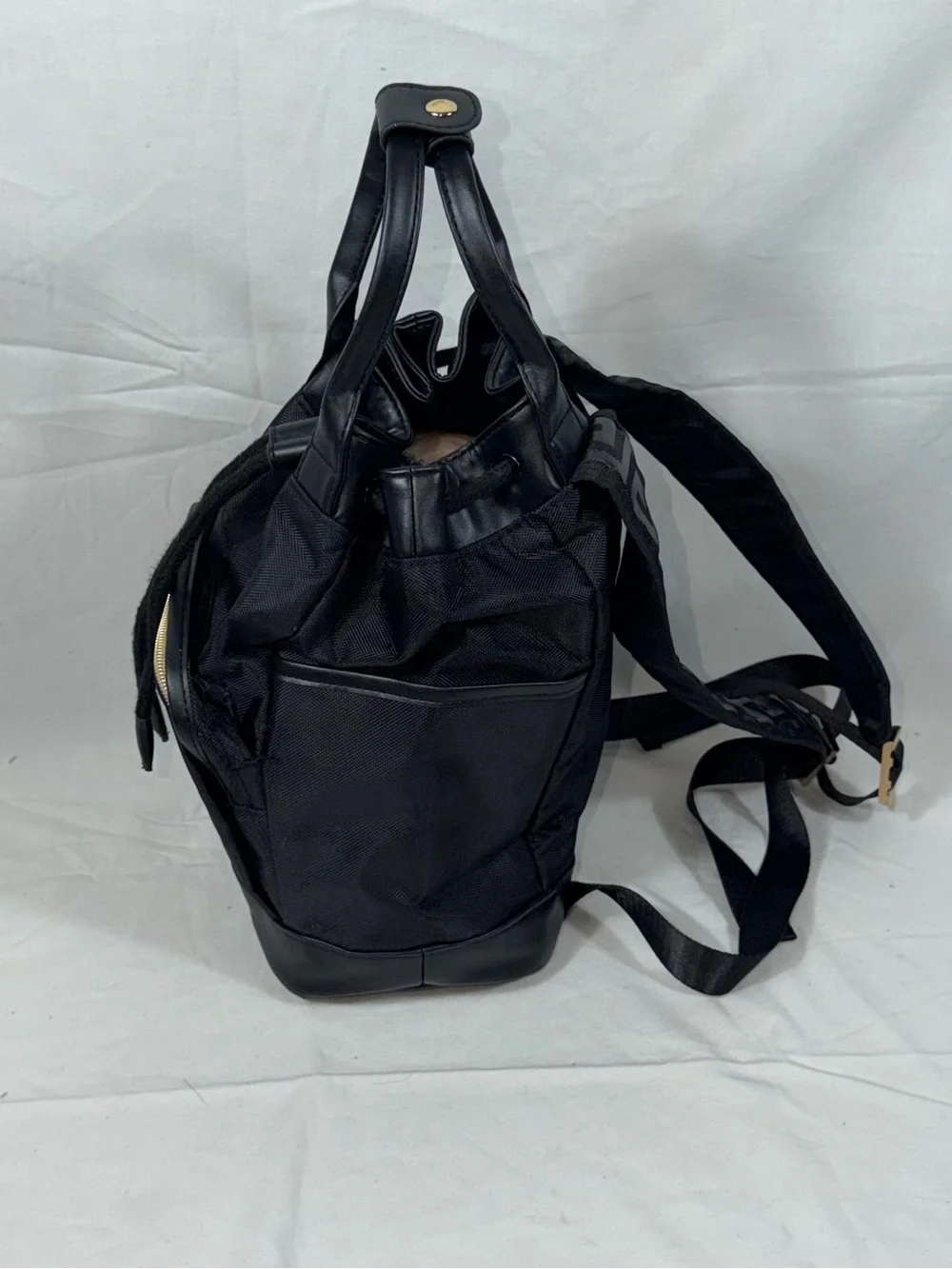 Versace Parfums Black Nylon Backpack Gold Logo NWOT Cinch Drawstring Travel Bag